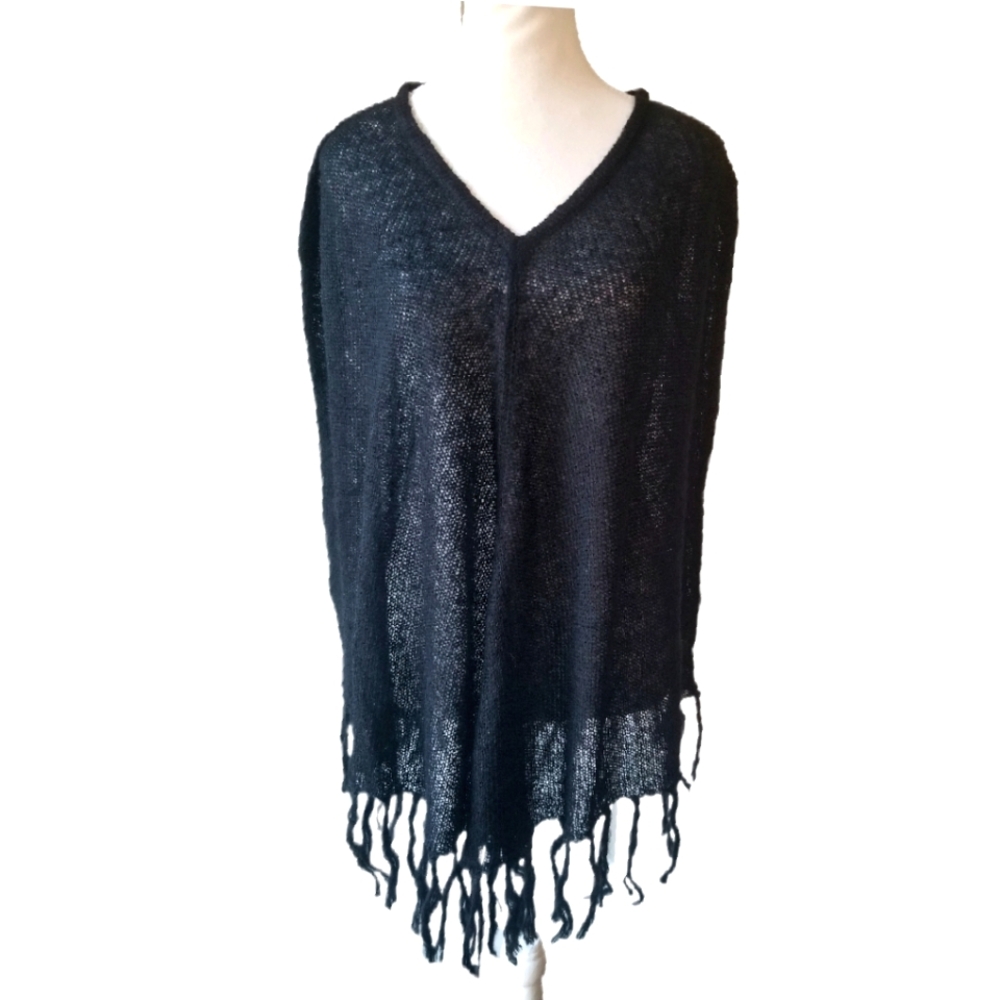 NWT MKM Designs Women's Retro Knitted V-neck Boho Indie Lightweight Poncho 2X